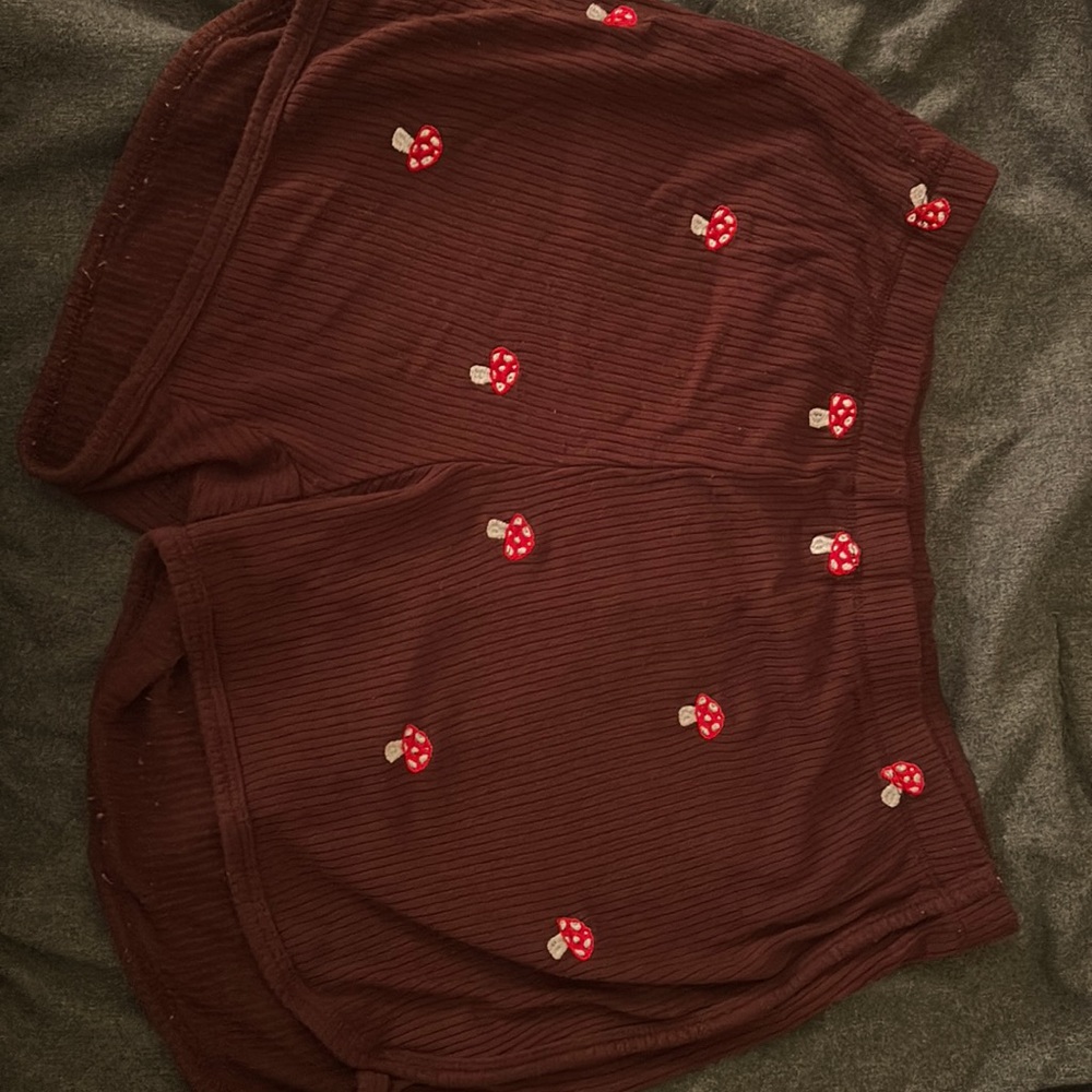 Mushroom soft stretchy shorts